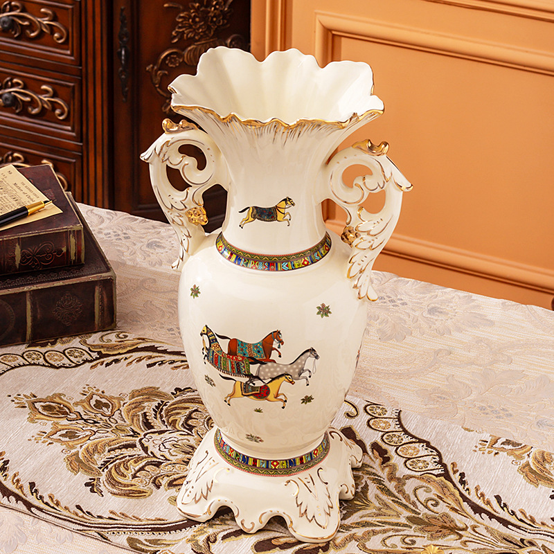 Fortuna Resin Vase (40cm)